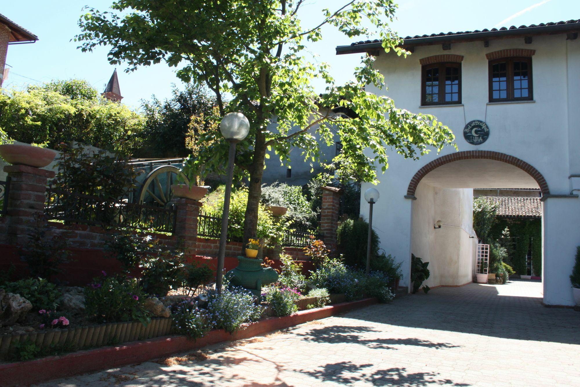 Luna Asti Exterior photo